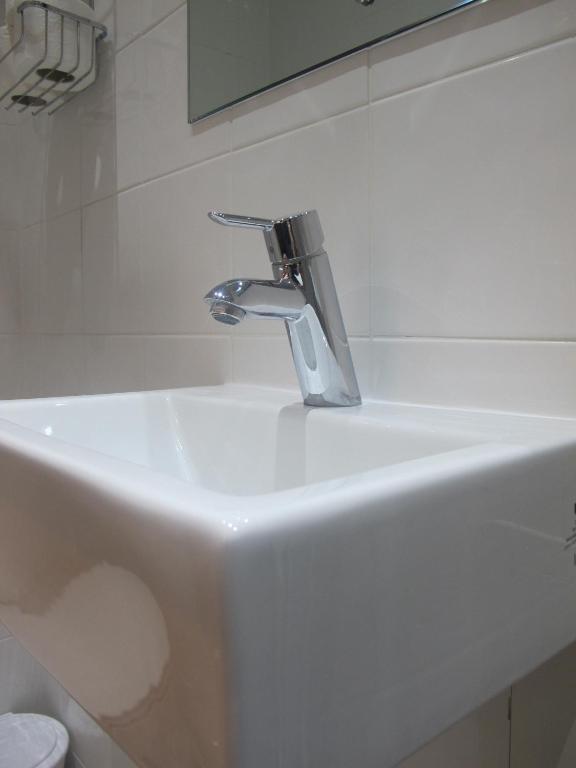 Camera Singola con Bagno in Comune